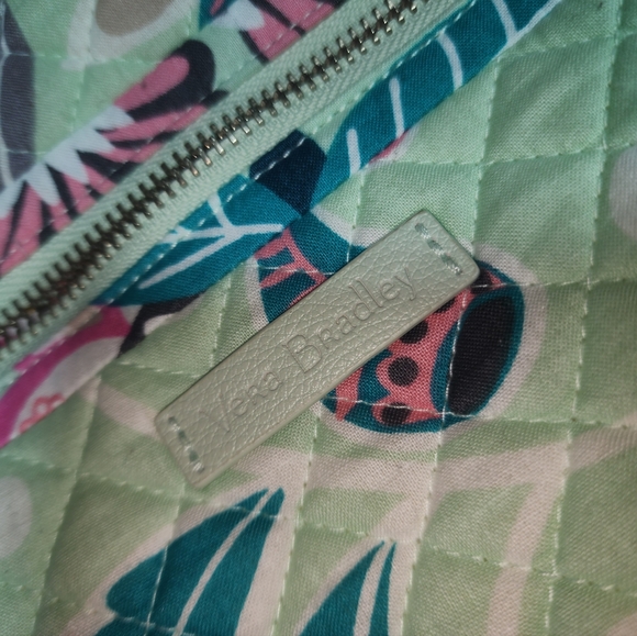 VERA BRADLEY EUC XL ICONIC WEEKENER CROSSBODY DUFFLE BAG - Picture 3 of 10